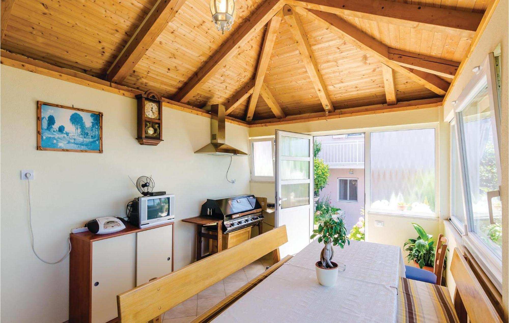3 Bedroom Beautiful Apartment In Orasac Luaran gambar