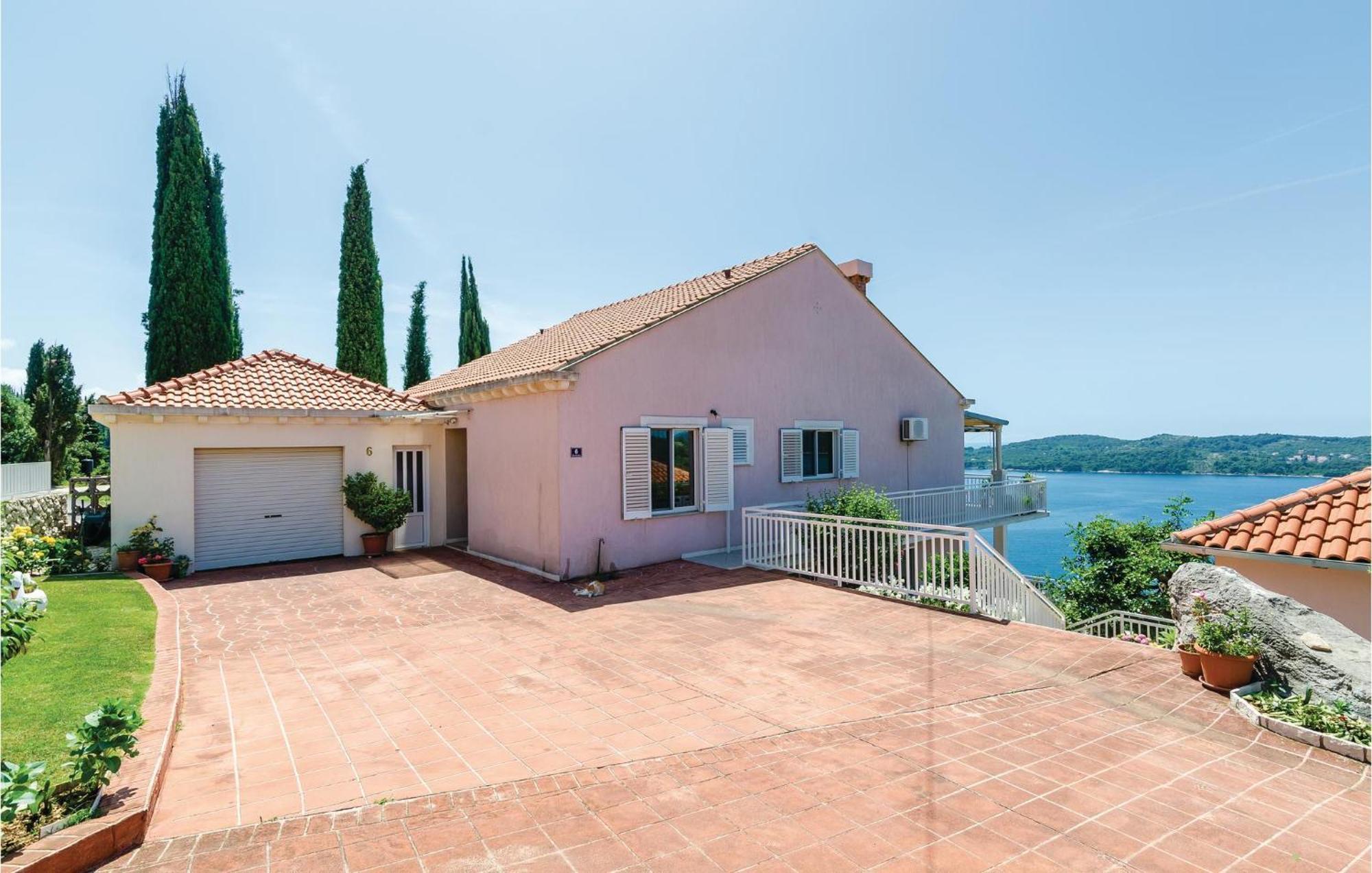 3 Bedroom Beautiful Apartment In Orasac Luaran gambar