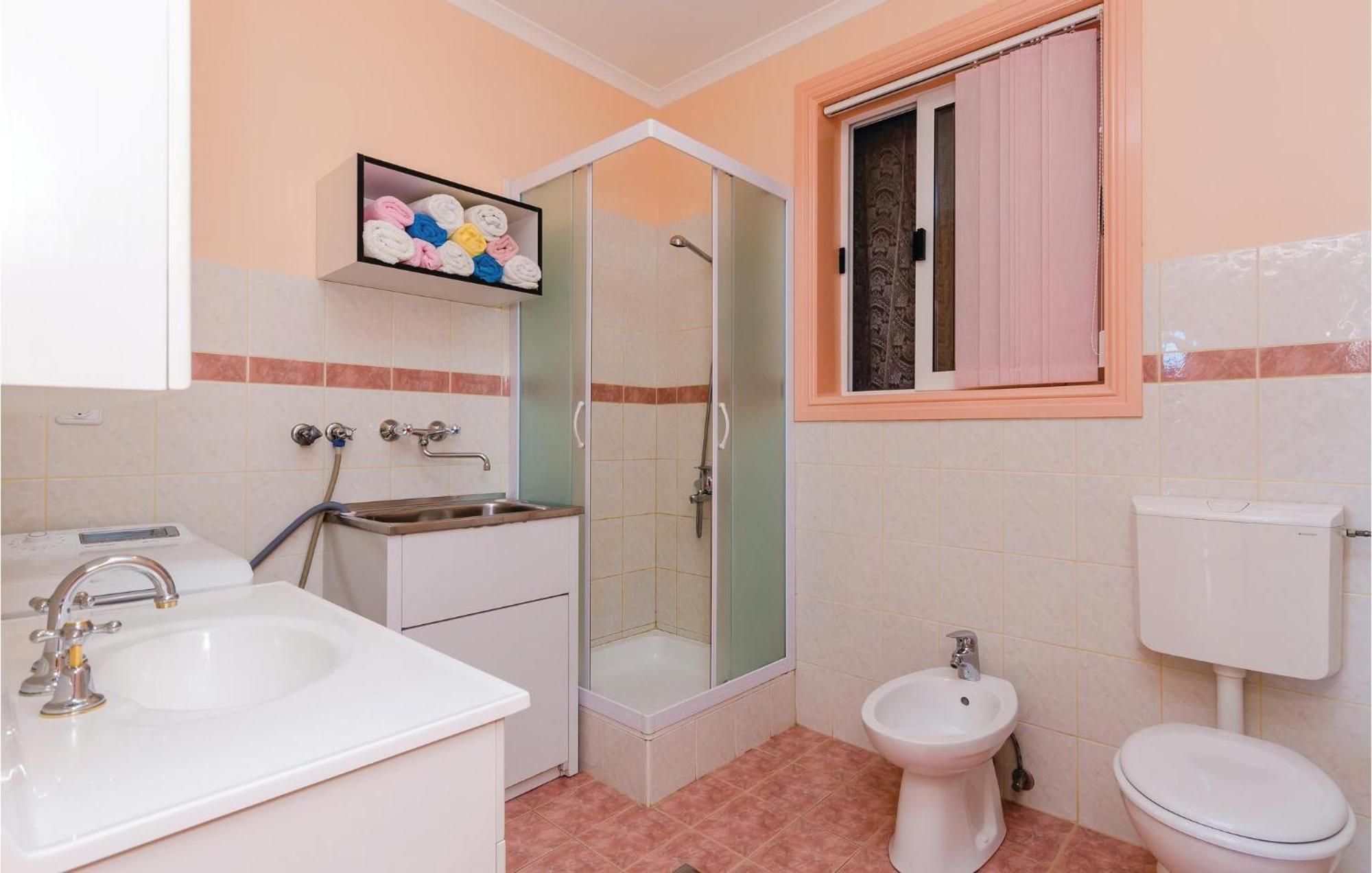 3 Bedroom Beautiful Apartment In Orasac Luaran gambar