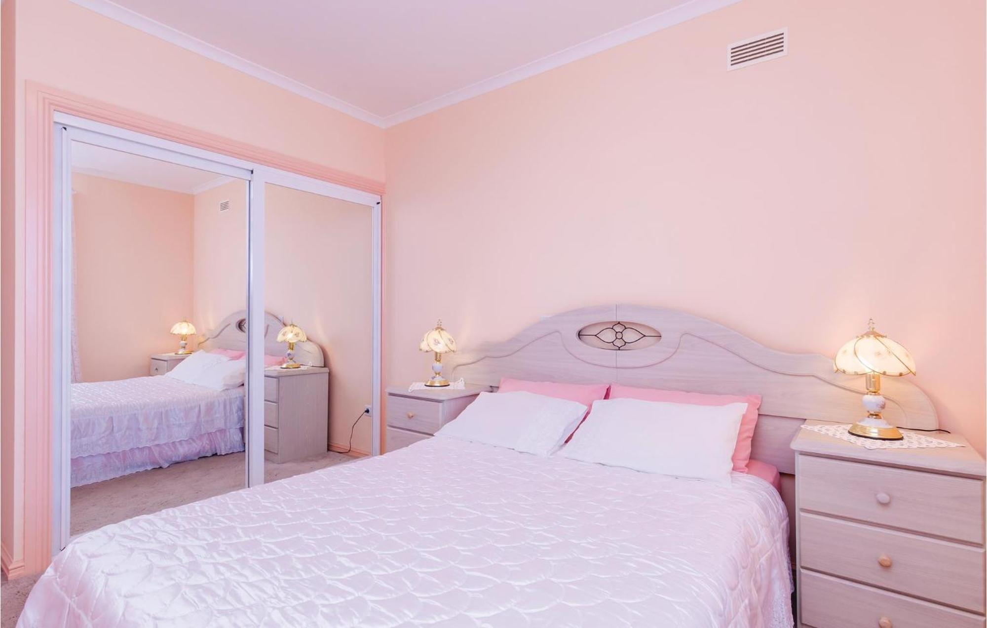 3 Bedroom Beautiful Apartment In Orasac Luaran gambar